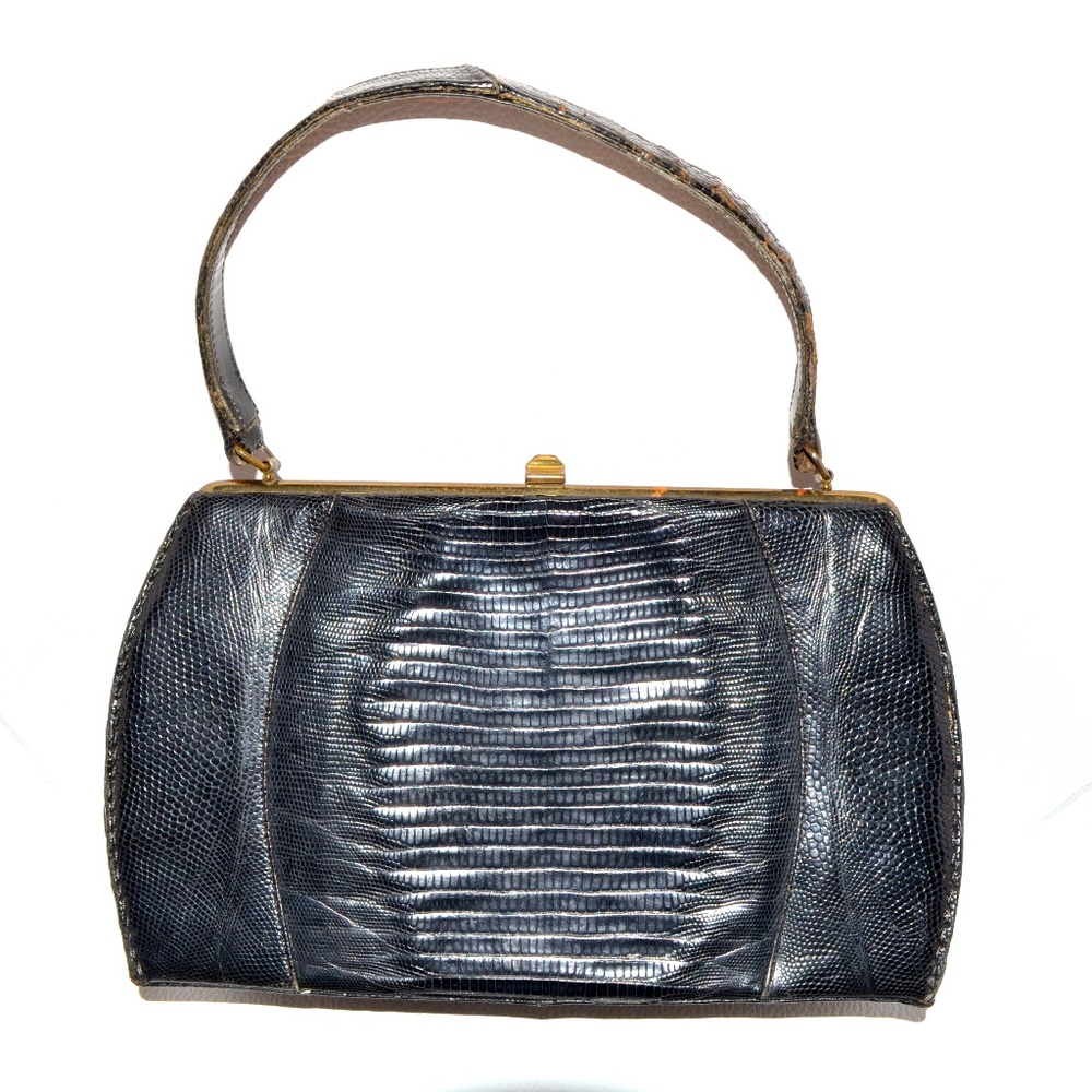 Deitsch vintage women's bag.